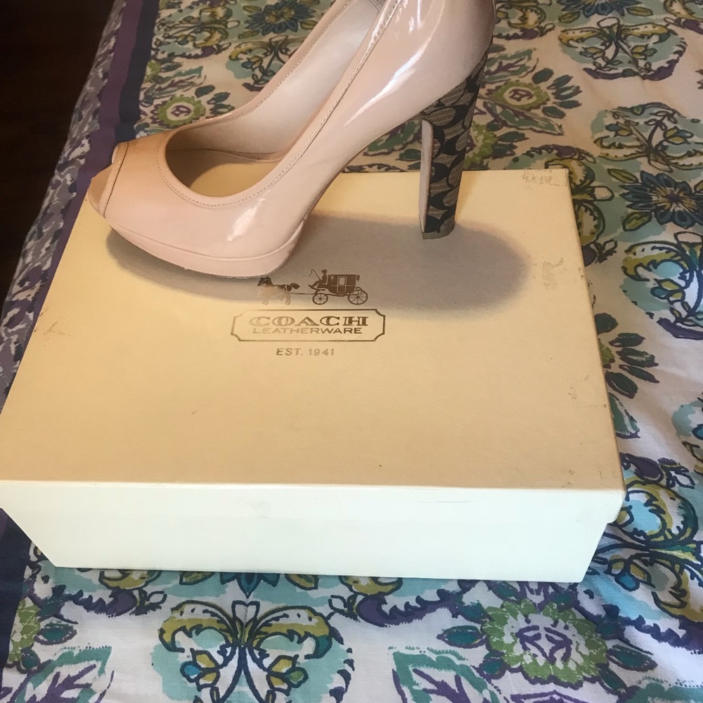 Coach Heels 4” - Picture 4 of 4